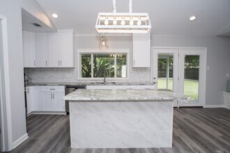 109 Walnut St in Mandeville, LA - Building Photo - Building Photo