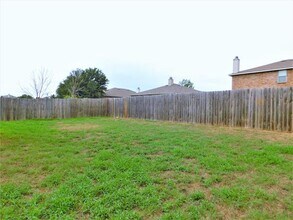 3303 Friesian Ct in Denton, TX - Building Photo - Building Photo