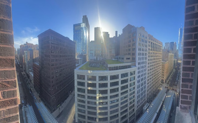 property at 5 N Wabash Ave