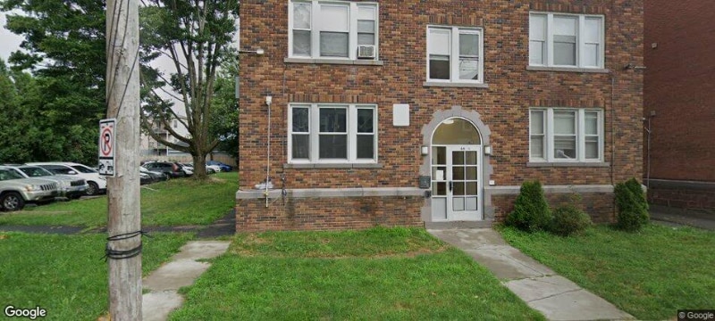 69 James St in Hartford, CT - Building Photo