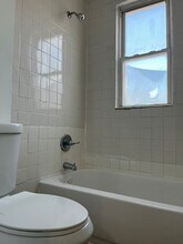 72 Rose Ave, Unit 2R in Jersey City, NJ - Building Photo - Building Photo