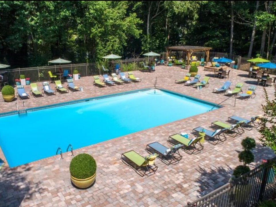 Lake House at Martin's Landing in Roswell, GA - Building Photo