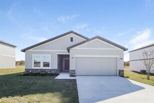 130 Hidden Lk Lp in Haines City, FL - Building Photo