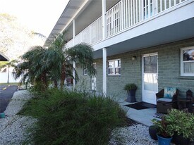 5287 81st St N in St. Petersburg, FL - Building Photo