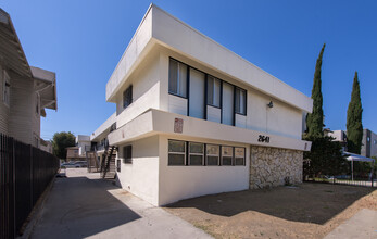 2641 S La Salle Ave in Los Angeles, CA - Building Photo - Building Photo