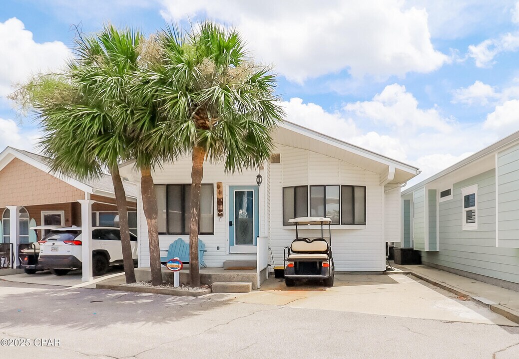 610 Sea Breeze Dr in Panama City Beach, FL - Building Photo