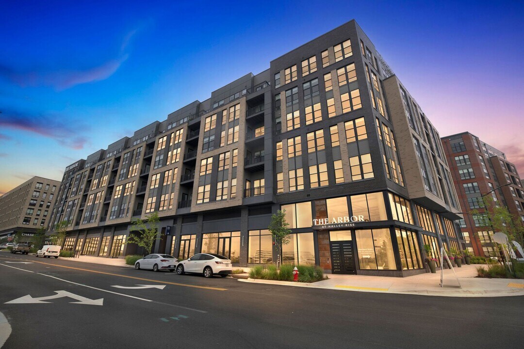 The Arbor at Halley Rise in Reston, VA - Foto de edificio