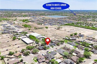 34 Gabriel St in Palmview, TX - Building Photo - Building Photo