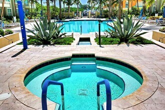 625 Casa Loma Blvd, Unit 1607 in Boynton Beach, FL - Foto de edificio - Building Photo