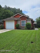 2662 Malibu Cir in Orange Park, FL - Building Photo