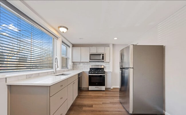 property at 50 E 37th St