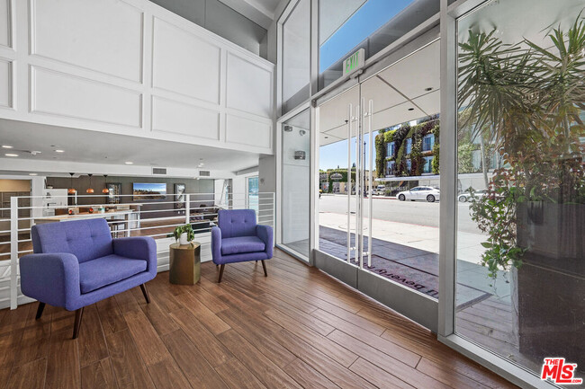 8601 Wilshire Blvd in Beverly Hills, CA - Building Photo - Building Photo
