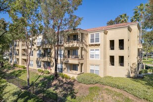 55+ FountainGlen Rancho Santa Margarita Apartments