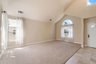 921 N Homsy Ave in Clovis, CA - Building Photo - Building Photo