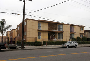 Saticoy Square Apartments