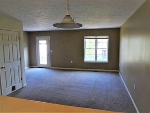 2440 Millwood Loop in Harrisonburg, VA - Building Photo - Building Photo