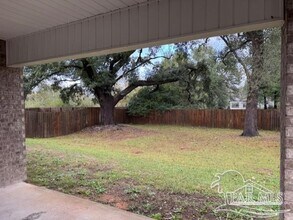 7416 Oak Lake Blvd in Bellview, FL - Building Photo - Building Photo