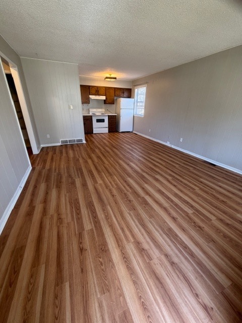 property at 1215 N 7th St