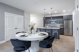 20 Grand in Englewood, NJ - Building Photo - Interior Photo
