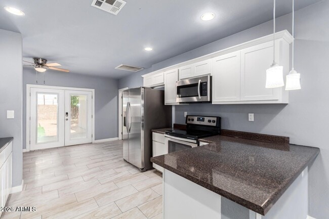 property at 1636 E Whitton Ave