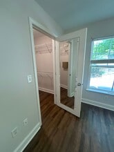 3825 Cherokee Woods Way, Unit 204 in Knoxville, TN - Building Photo - Building Photo