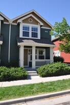 833 Apex Dr in Fort Collins, CO - Building Photo