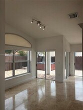11303 NW 58th Terrace in Doral, FL - Building Photo - Building Photo