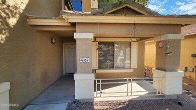 42553 W Michaels Dr in Maricopa, AZ - Building Photo - Building Photo