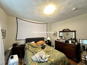8 Forest St, Unit 3A in Cambridge, MA - Building Photo - Building Photo
