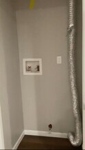 837 W 27th Ave, Unit B in Gary, IN - Foto de edificio - Building Photo