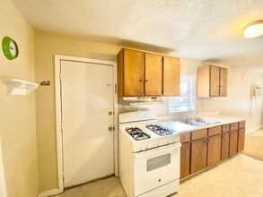 318 Florida St in Niceville, FL - Building Photo - Building Photo