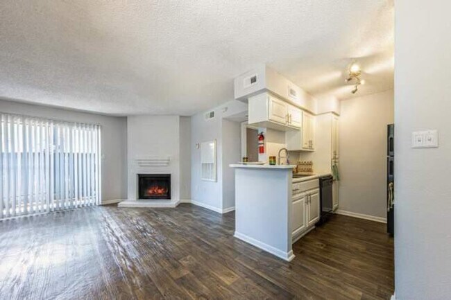 270 El Dorado Blvd