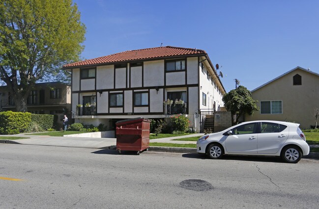 340 Concord St in Glendale, CA - Foto de edificio - Building Photo