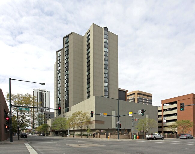 Windsor Condominiums in Denver, CO - Foto de edificio - Building Photo