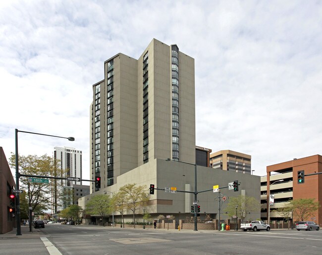 Windsor Condominiums in Denver, CO - Building Photo - Building Photo