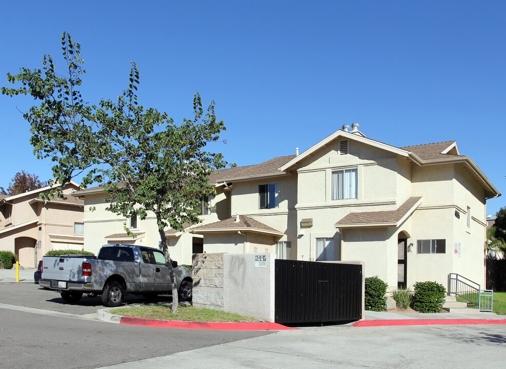 4055-4083 Pulitzer Pl in San Diego, CA - Building Photo