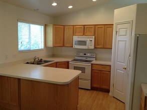 1766 N 2475 W in Clinton, UT - Building Photo - Building Photo