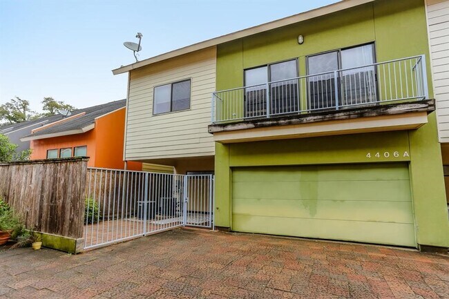 property at 4406 Koehler St