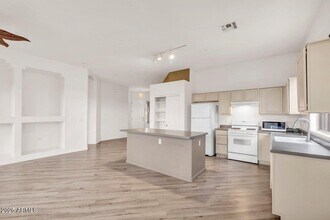 15344 N 102nd St in Scottsdale, AZ - Building Photo - Building Photo