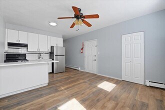 1053 Summit Ave in Jersey City, NJ - Building Photo - Building Photo