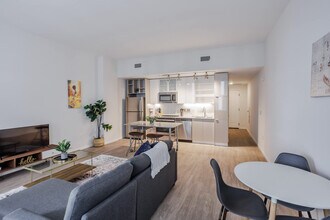 1 W 4th St in Cincinnati, OH - Building Photo - Building Photo