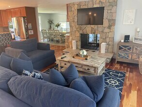 29 Warwick Way in Barnstable, MA - Building Photo - Building Photo