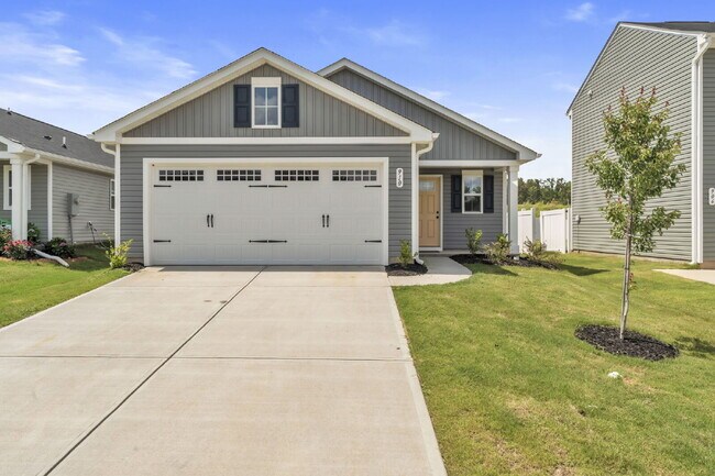 910 English Grn Wy in Woodruff, SC - Building Photo - Building Photo