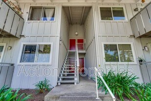 255 S Rengstorff Ave in Mountain View, CA - Building Photo