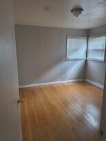 5825 N 76th St, Unit 11095 in Milwaukee, WI - Building Photo