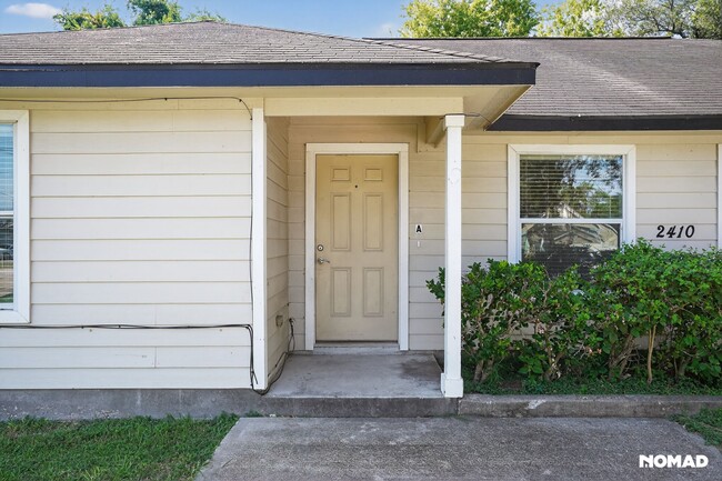 2410 Morning Glory Dr in Pasadena, TX - Building Photo - Building Photo