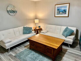 4622 Cass St, Unit #22 in Omaha, NE - Building Photo