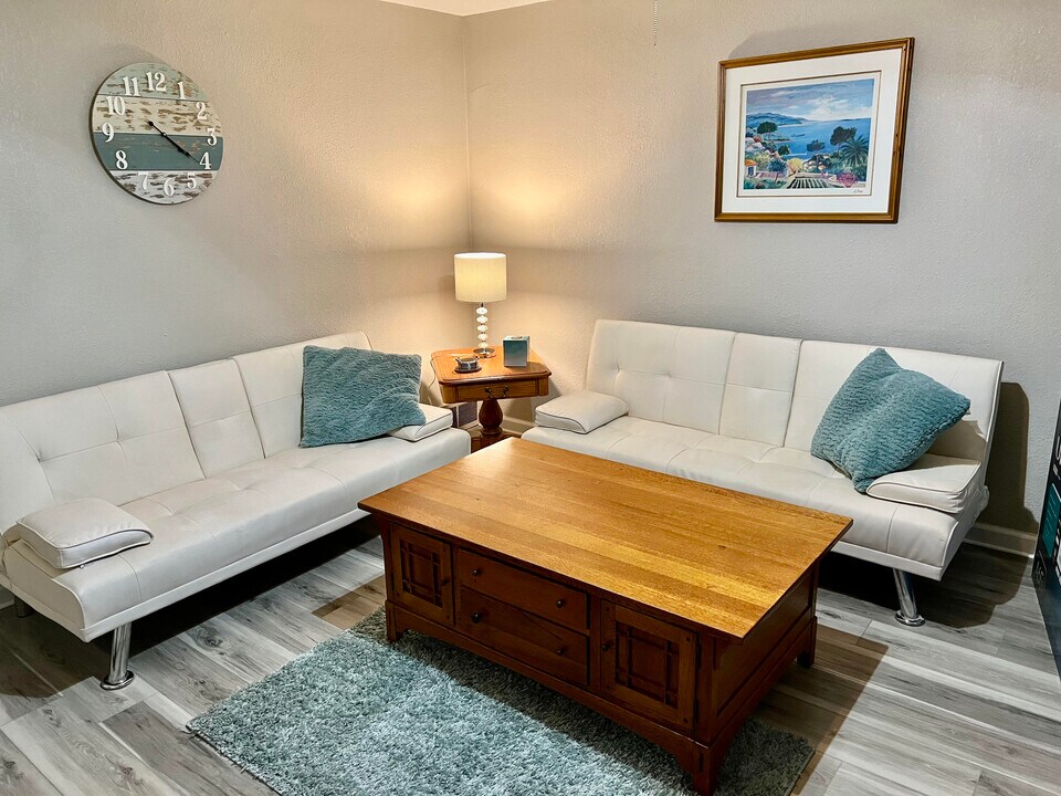 4622 Cass St, Unit #22 in Omaha, NE - Foto de edificio