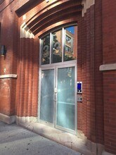 331 S Peoria St, Unit 204 in Chicago, IL - Foto de edificio - Building Photo