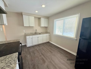 Fully Renovated 3-Bedroom Home – Move-In Ready for You! in Detroit, MI - Building Photo - Building Photo